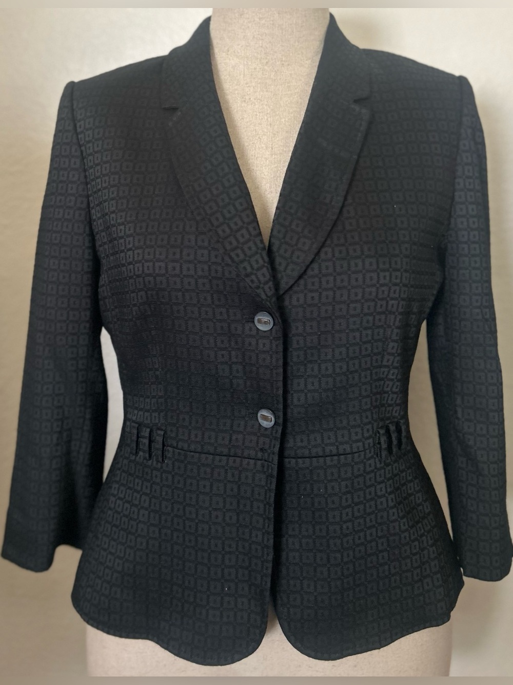 Tahari ASL Black Textured Two-Button Petite Blazer